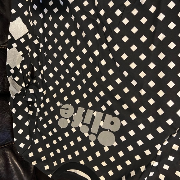 Alife crewneck reflective sweater like new - Picture 3 of 4